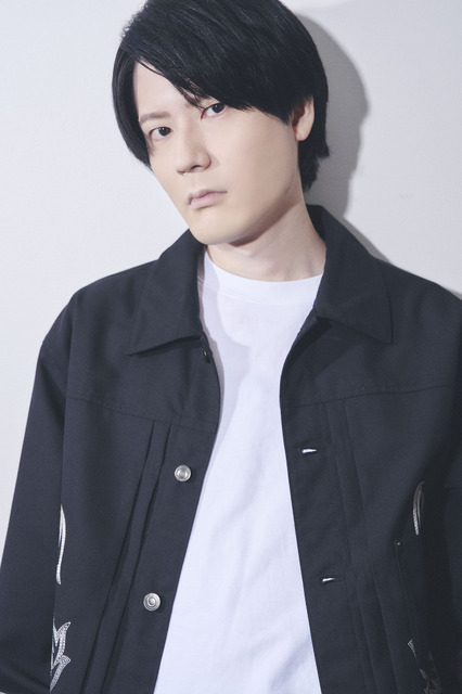 内山昂輝