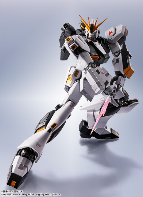 「METAL ROBOT魂＜SIDE MS＞ νガンダム」22,000円（税込）