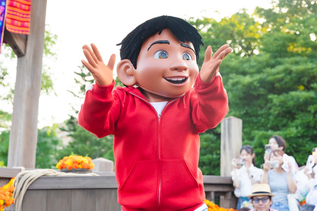 ハロウィン本番！超人気パレード＆アトモス、楽しい全身仮装で盛り上がる秋の東京ディズニーリゾート