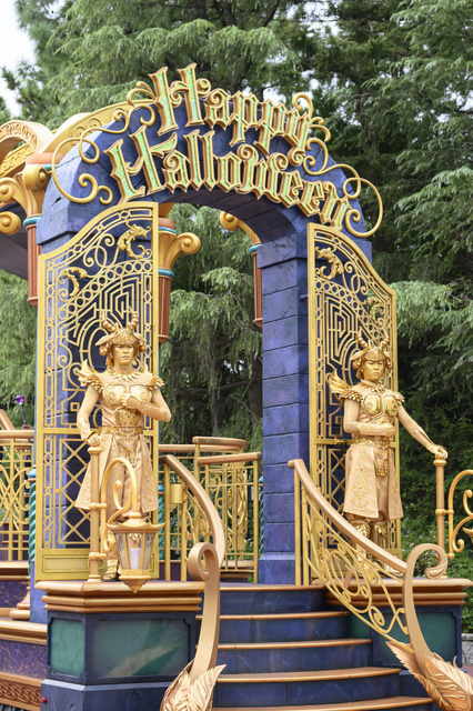 ハロウィン本番！超人気パレード＆アトモス、楽しい全身仮装で盛り上がる秋の東京ディズニーリゾート