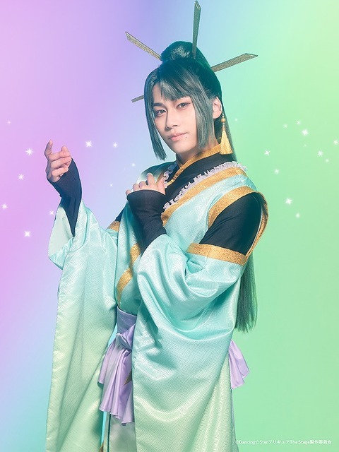 『Dancing☆Starプリキュア』キュアカグラ（C）Dancing☆StarプリキュアThe Stage製作委員会