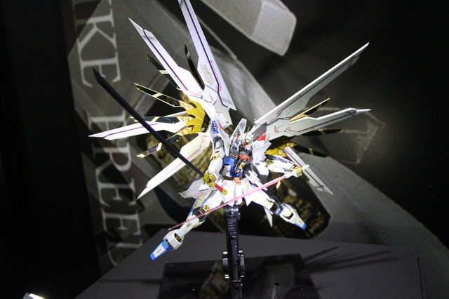 「TAMASHII NATION 2025」実物フィギュア