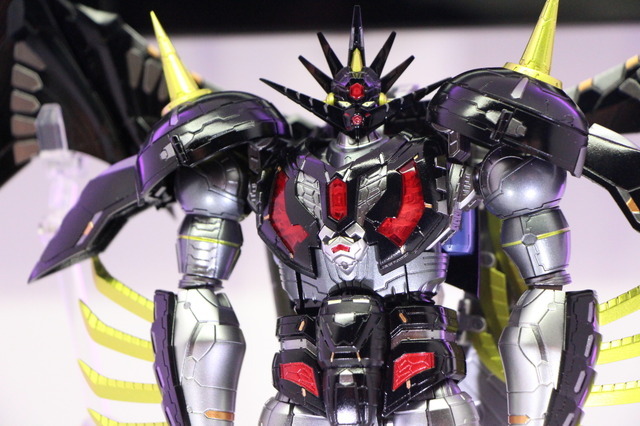 「TAMASHII NATION 2025」実物フィギュア