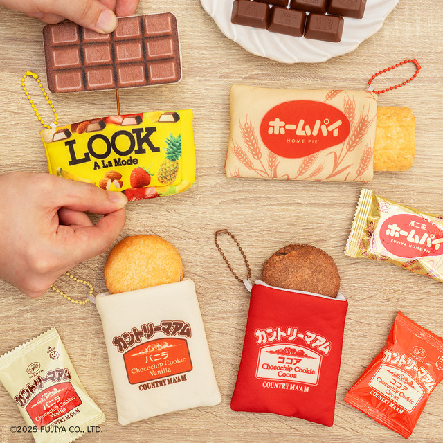 「タイトーくじ ペコのお菓子なびっくりばこ」E賞　いただきマスコット（C）2025 FUJIYA CO., LTD.（C）TAITO CORPORATION