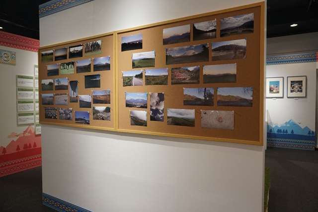 「『ゆるキャン△』10周年記念展 ＼キャンプの思い出 集めちった／」