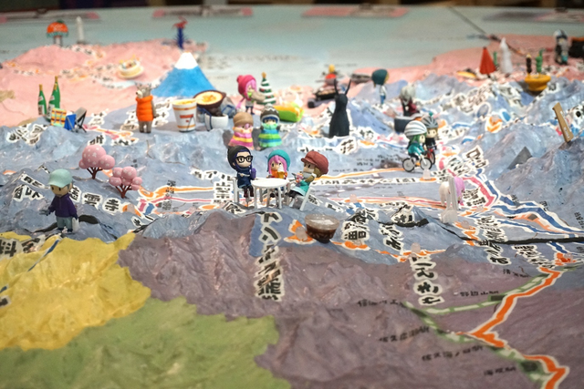 「『ゆるキャン△』10周年記念展 ＼キャンプの思い出 集めちった／」