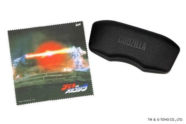 付属品（オリジナルケース・メガネ拭き）