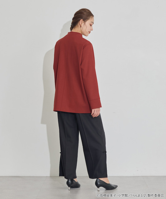 TVアニメ『らんま1/2』× earth music＆ecology Japan Label「チャイナシャツジャケット」ボルドー　着用イメージ（C）高橋留美子・小学館/「らんま1/2」製作委員会