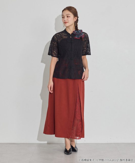 TVアニメ『らんま1/2』× earth music＆ecology Japan Label「チャイナスカート」ボルドー　着用イメージ（C）高橋留美子・小学館/「らんま1/2」製作委員会