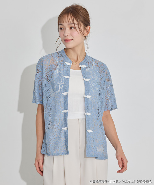 TVアニメ『らんま1/2』× earth music＆ecology Japan Label「チャイナレースシャツ」ライトブルー　着用イメージ（C）高橋留美子・小学館/「らんま1/2」製作委員会