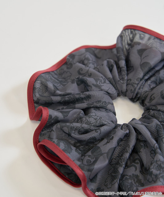 TVアニメ『らんま1/2』× earth music＆ecology Japan Label「ビッグシュシュ」ブラック（C）高橋留美子・小学館/「らんま1/2」製作委員会