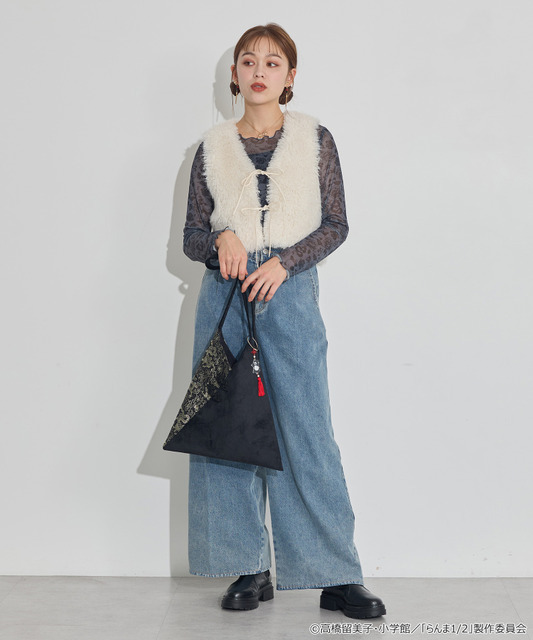 TVアニメ『らんま1/2』× earth music＆ecology Japan Label「バッグチャーム」使用イメージ（C）高橋留美子・小学館/「らんま1/2」製作委員会