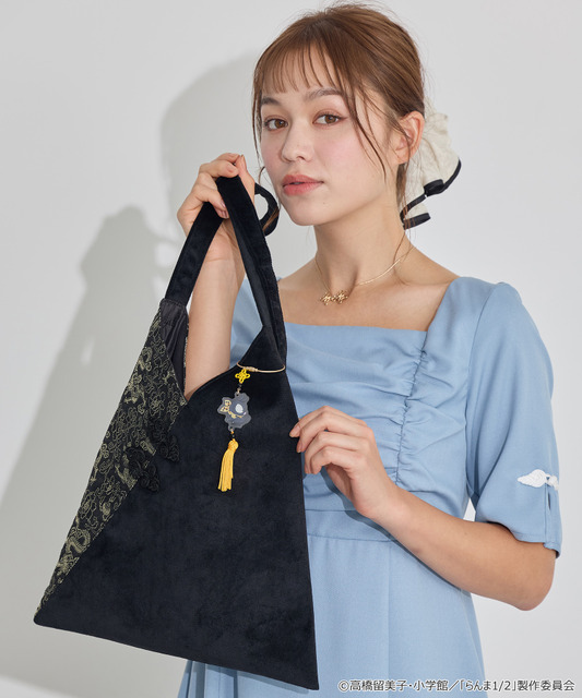 TVアニメ『らんま1/2』× earth music＆ecology Japan Label「バッグチャーム」使用イメージ（C）高橋留美子・小学館/「らんま1/2」製作委員会