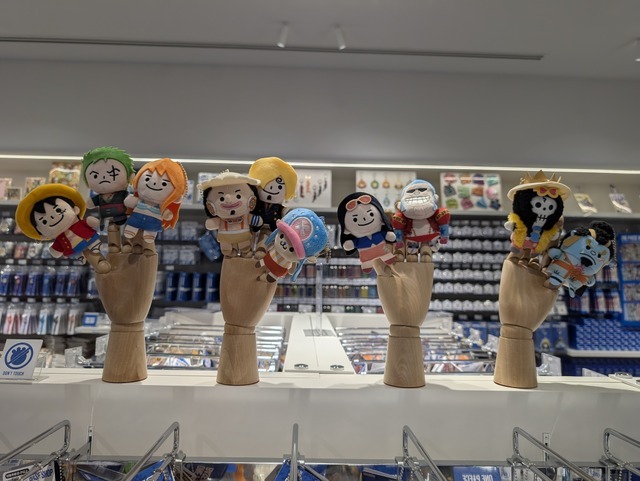 宝探しのようにショッピングが楽しめちゃう！『ONE PIECE』公式旗艦店 「ONE PIECE BASE SHOP」が新宿マルイ 本館にオープン