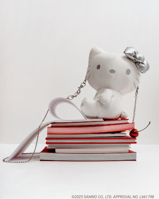 HELLO KITTYぬいぐるみショルダー