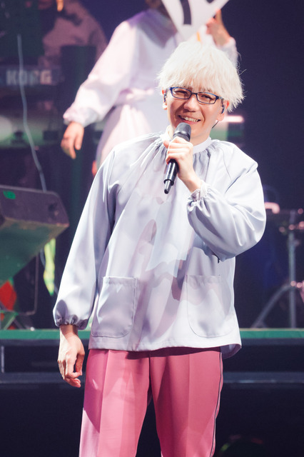 超人的シェアハウスストーリー『カリスマ』ライブツアー「カリスマガンボツアー」レポート／Photo by江藤はんな