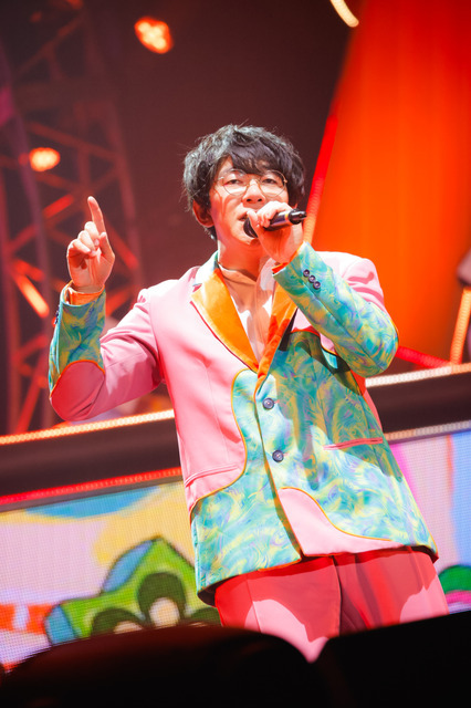 超人的シェアハウスストーリー『カリスマ』ライブツアー「カリスマガンボツアー」レポート／Photo by江藤はんな