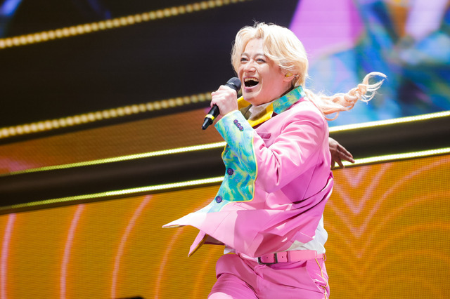 超人的シェアハウスストーリー『カリスマ』ライブツアー「カリスマガンボツアー」レポート／Photo by江藤はんな