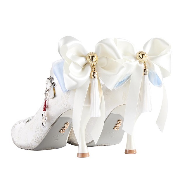 「天官賜福 貮 アイコニック シューズ オブジェ パンプス」謝憐モデル