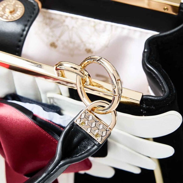 カードキャプターさくらアイコニック ショルダーバッグ ～クリアカード編～ アカデミック・ノクターン[BK]