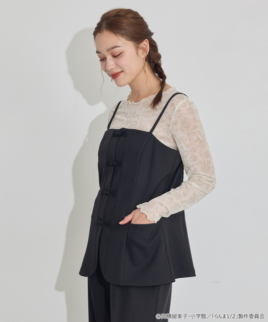 TVアニメ『らんま1/2』× earth music＆ecology Japan Label「チャイナビスチェ」ブラック　着用イメージ（C）高橋留美子・小学館/「らんま1/2」製作委員会