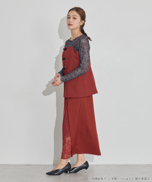 TVアニメ『らんま1/2』× earth music＆ecology Japan Label「チャイナビスチェ」ボルドー　着用イメージ（C）高橋留美子・小学館/「らんま1/2」製作委員会