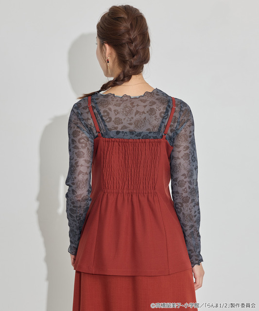 TVアニメ『らんま1/2』× earth music＆ecology Japan Label「チャイナビスチェ」ボルドー　着用イメージ（C）高橋留美子・小学館/「らんま1/2」製作委員会