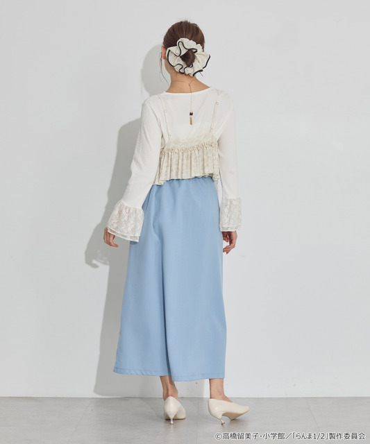 TVアニメ『らんま1/2』× earth music＆ecology Japan Label「チャイナスカート」ライトブルー　着用イメージ（C）高橋留美子・小学館/「らんま1/2」製作委員会