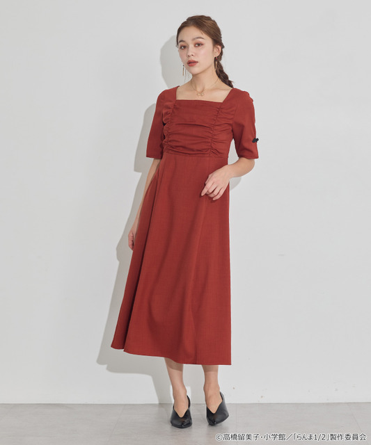 TVアニメ『らんま1/2』× earth music＆ecology Japan Label「チャイナワンピース」ボルドー　着用イメージ（C）高橋留美子・小学館/「らんま1/2」製作委員会