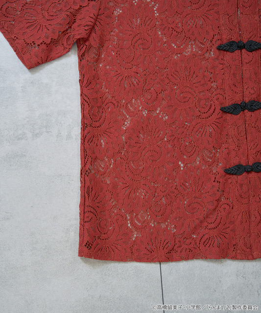 TVアニメ『らんま1/2』× earth music＆ecology Japan Label「チャイナレースシャツ」ボルドー（C）高橋留美子・小学館/「らんま1/2」製作委員会