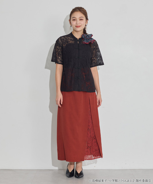 TVアニメ『らんま1/2』× earth music＆ecology Japan Label「チャイナレースシャツ」ブラック　着用イメージ（C）高橋留美子・小学館/「らんま1/2」製作委員会