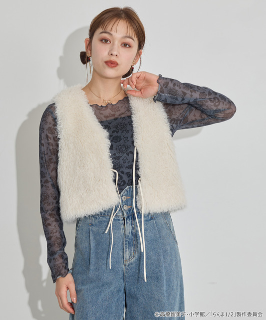 TVアニメ『らんま1/2』× earth music＆ecology Japan Label「シアートップス」ブラック　着用イメージ（C）高橋留美子・小学館/「らんま1/2」製作委員会