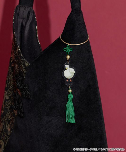 TVアニメ『らんま1/2』× earth music＆ecology Japan Label「バッグチャーム」使用イメージ（C）高橋留美子・小学館/「らんま1/2」製作委員会