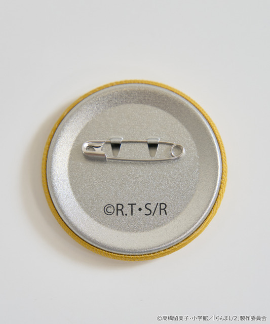 「刺繍缶バッチ」