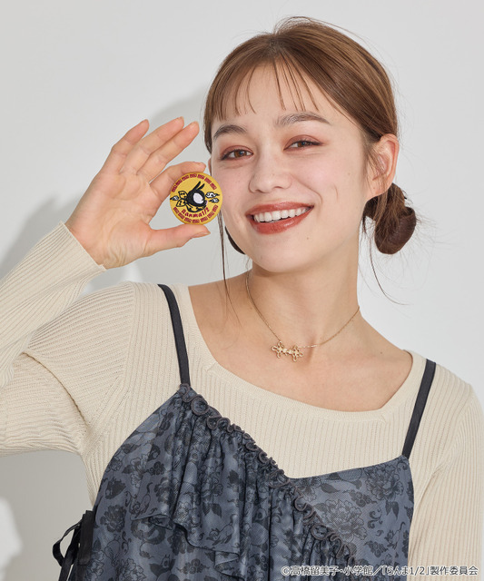 「刺繍缶バッチ」