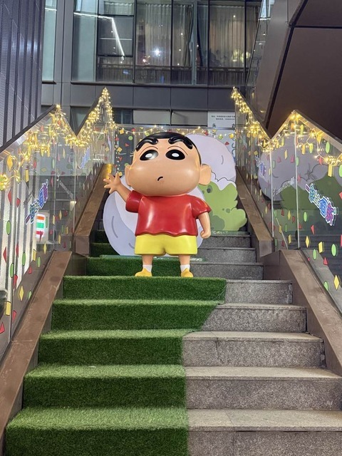 「クレヨンしんちゃん」大都薈Plaza（ダードゥイフィプラザ）コラボレーションの様子