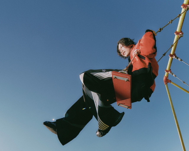 米津玄師「BOW AND ARROW」アーティスト写真