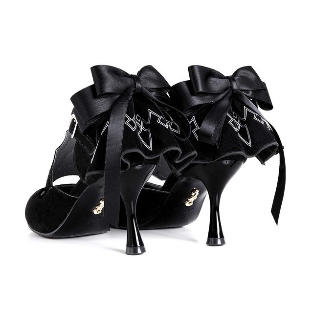 「ニーア オートマタ Ver1.1a アイコニック シューズオブジェ パンプス」