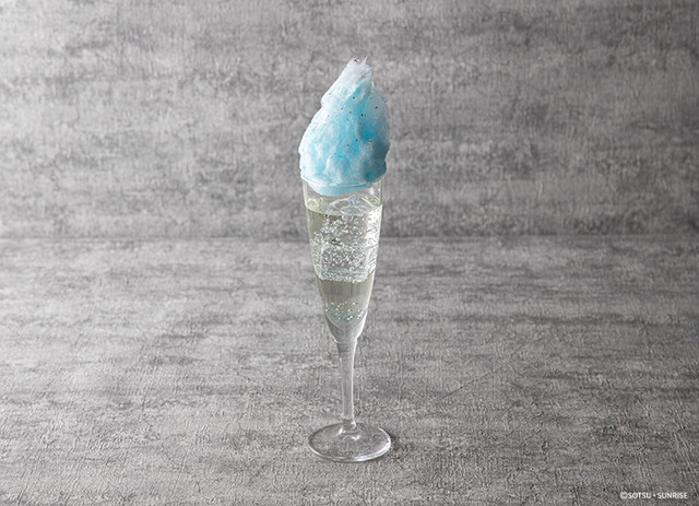 「機動戦士ガンダム 閃光のハサウェイ キルケーの魔女 カフェ」ギギ：コットンキャンディスパークリングドリンク