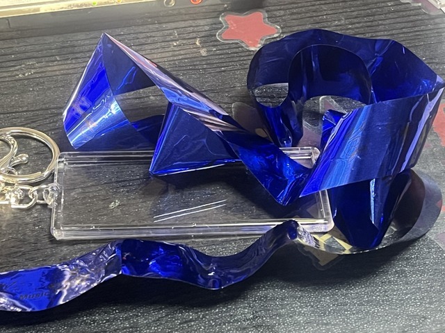 奇麗に保管してなかったので、くるくるなってしまった…