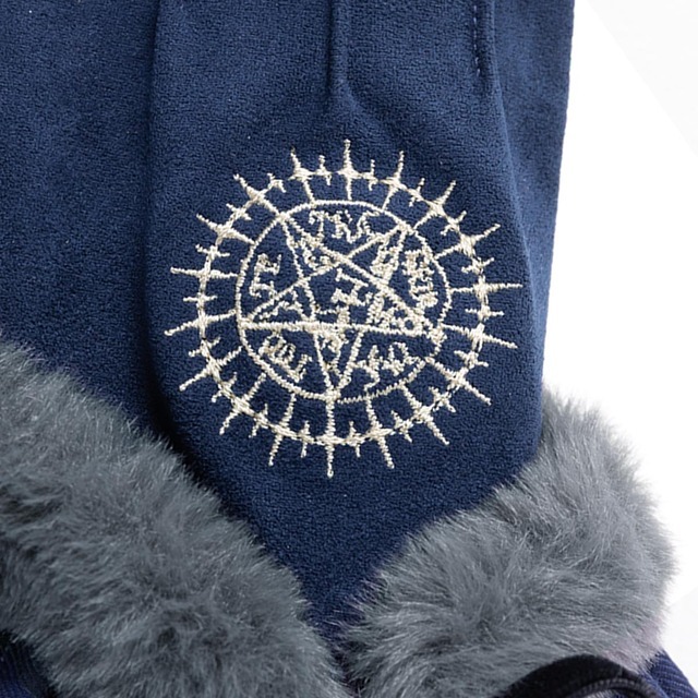 「アニメ『黒執事 -寄宿学校編-』アイコニック グローヴ」シエル・ファントムハイヴ