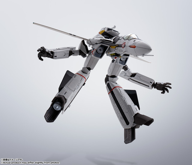 HI-METAL R　VF-0Sフェニックス(ロイ・フォッカー機) ＋ QF-2200D-B ゴースト