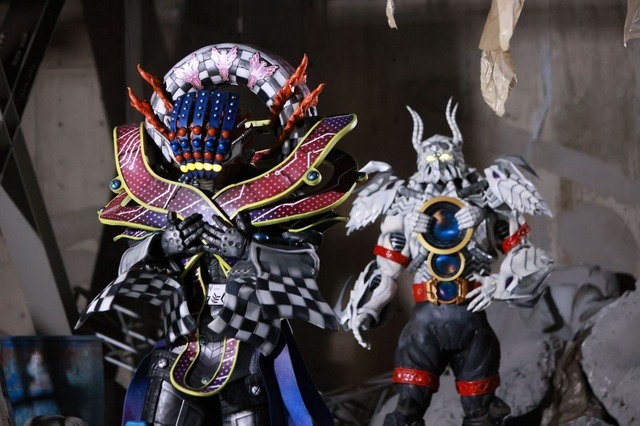 「ナンバーワン戦隊ゴジュウジャーVSブンブンジャー」苦魔獣ギャラクシーサーキットグルマ―、ユニバースNo.1怪人ユニバースノーワン