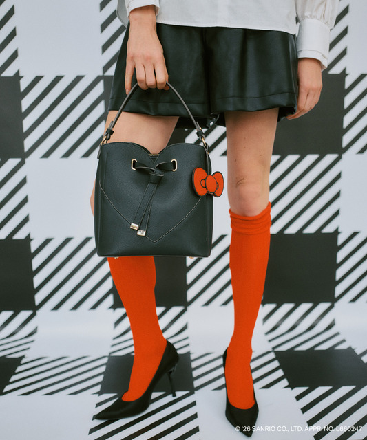 HELLO KITTY×VIS「ハートカットバッグ」使用イメージ