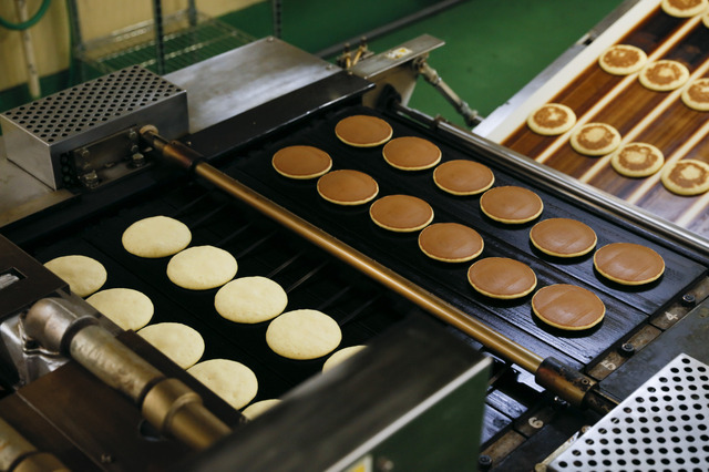 自家製あんにふんわり生地、文明堂こだわりのどら焼き（イメージ）