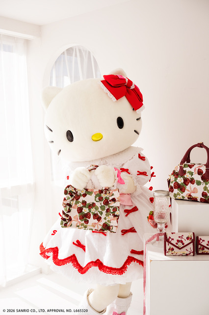 Maison de FLEUR × HELLO KITTY　ブランドブックなどが新発売