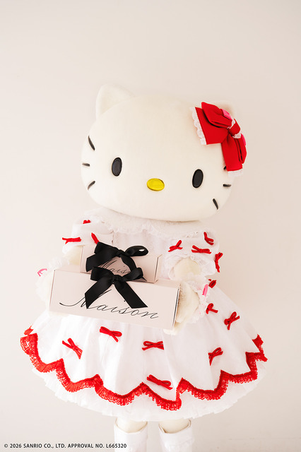 Maison de FLEUR × HELLO KITTY　ブランドブックなどが新発売