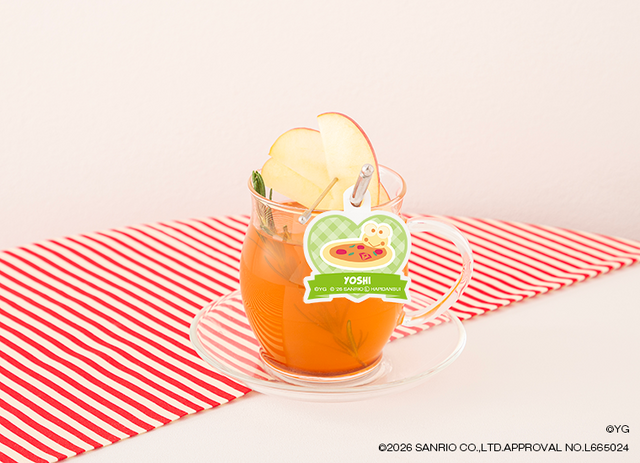 TREASURE×HAPIDANBUI CAFE「ホットシナモンアップルティー」