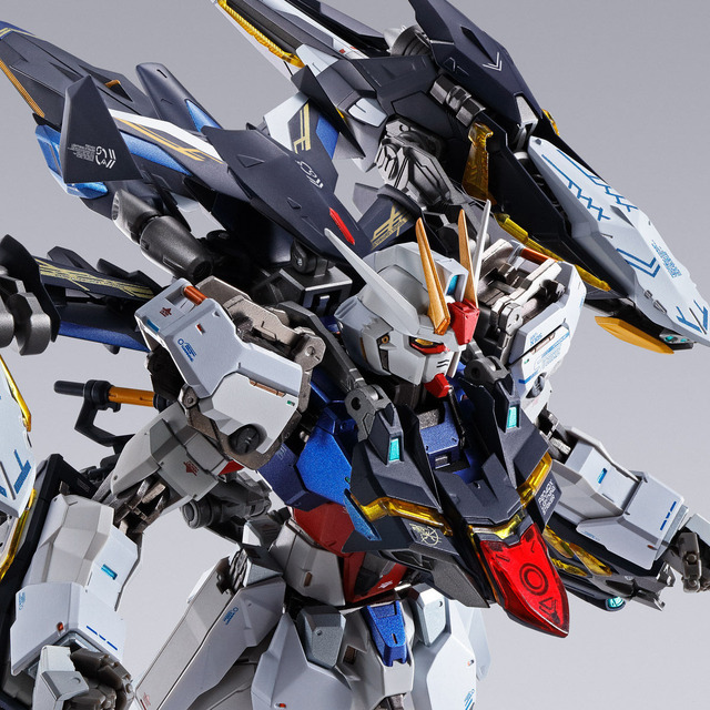「METAL BUILD ライトニングストライカー」