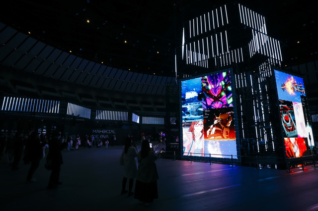 「EVA EXTRA 30」展示エリア＆出展ブース